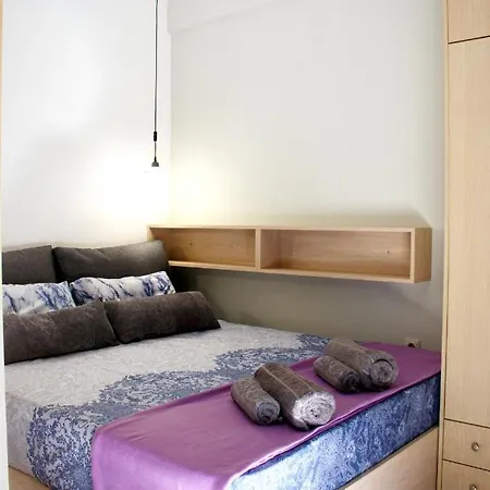 Sunny Street * Thessaloniki